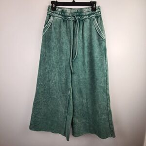 Zenana Palazzo Green Acid Wash Crop Sweatpants Medium Pockets Drawstring Waist